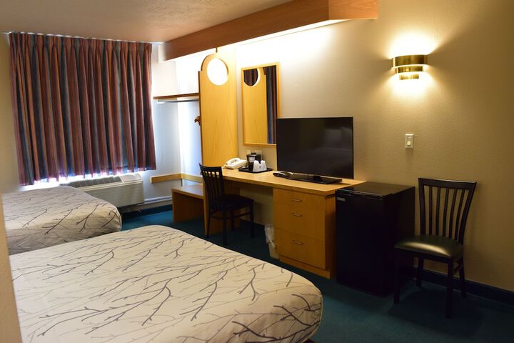Room 13 of 29
