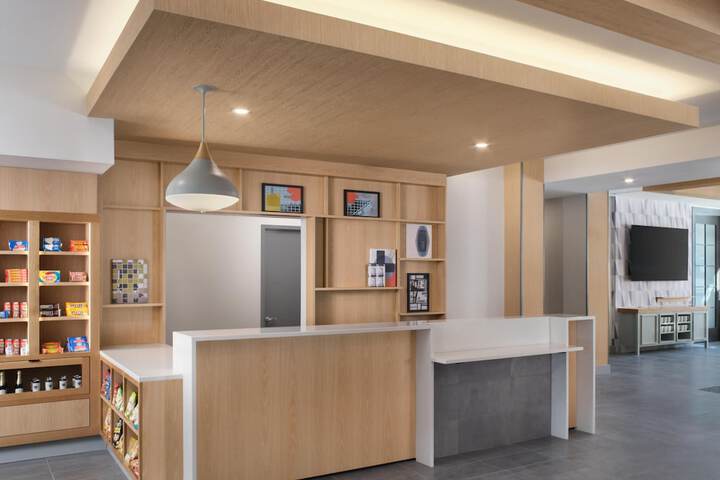 Hyatt House Schenectady / Mohawk Harbor