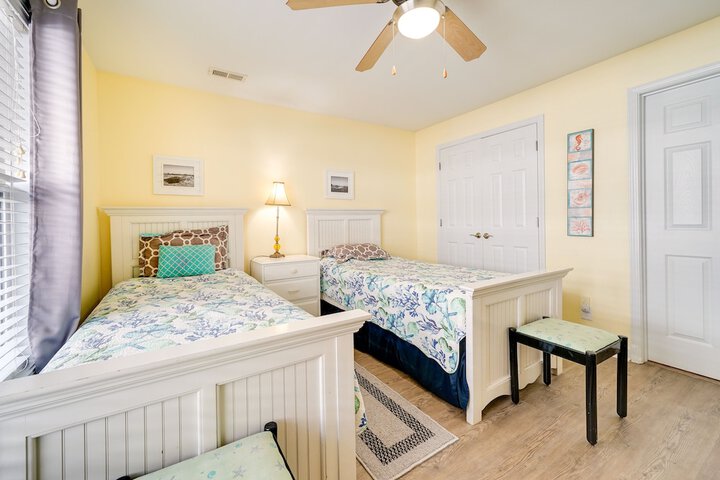 Oak Island Vacation Rental 1 Block to Beach!