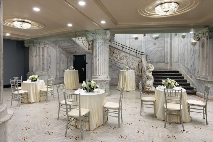 The Candler Hotel Atlanta Curio Collection by Hilton