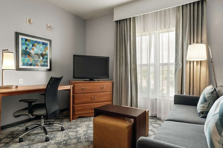 Room 32 of 43