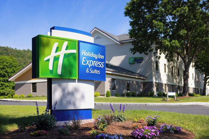 Hotel 2 of 65