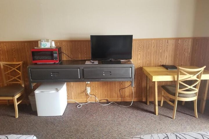 Room 13 of 35