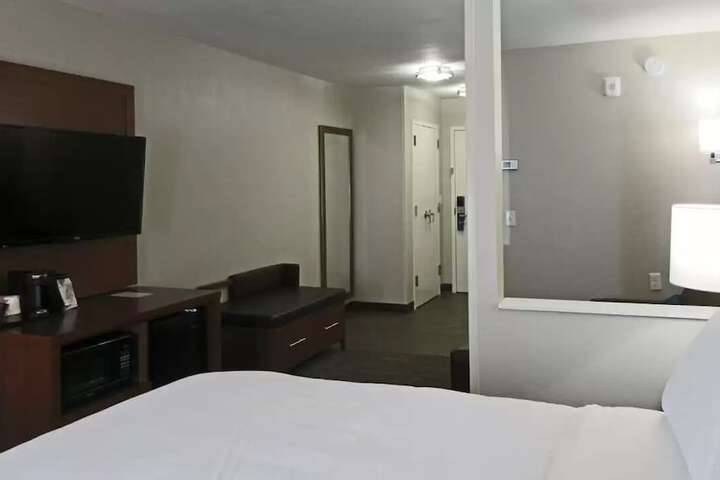 Room 20 of 26