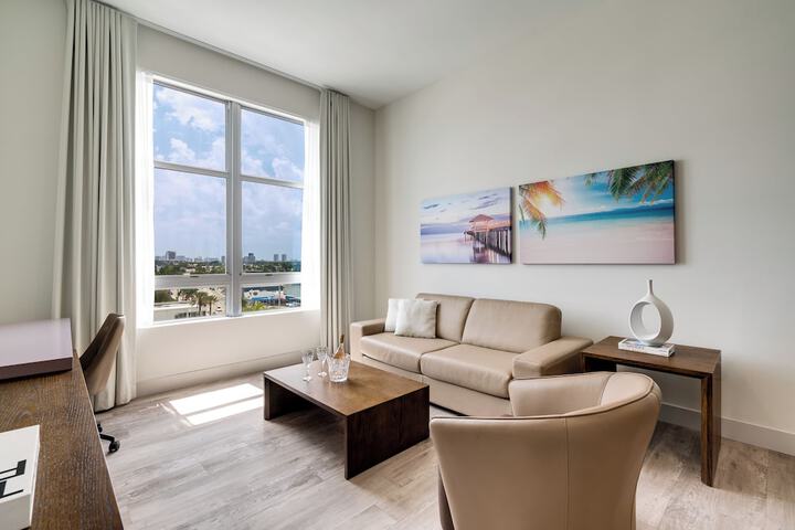 Costa Hollywood Beach Resort