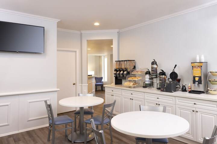 Beachfront Inn and Suites at Dana Point