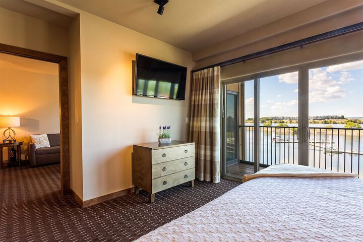 Room 34 of 73