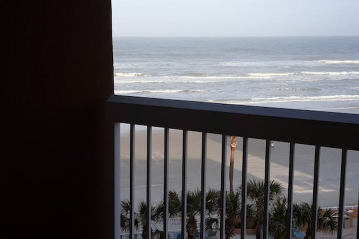 Holiday Inn & Suites Daytona Beach on the Ocean by IHG