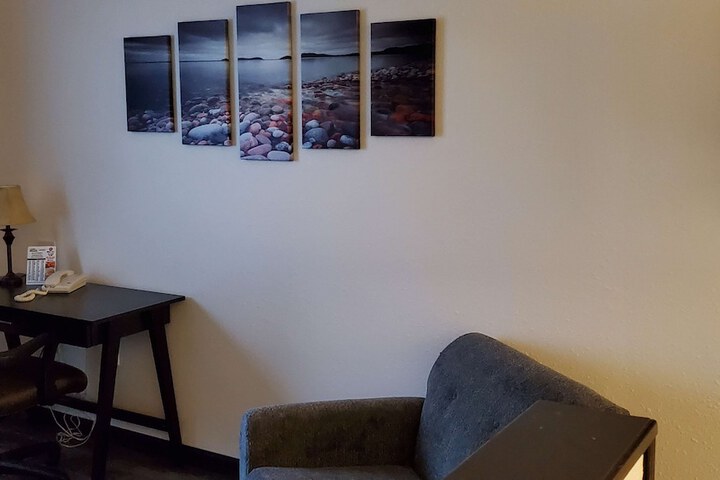Room 125 of 188
