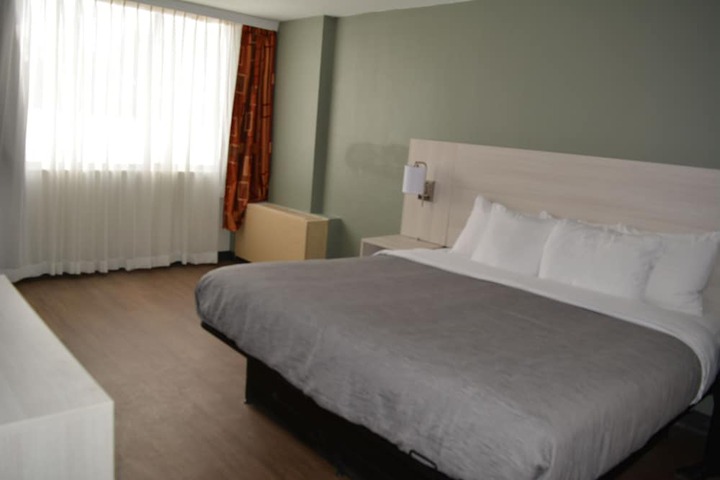 Room 38 of 53