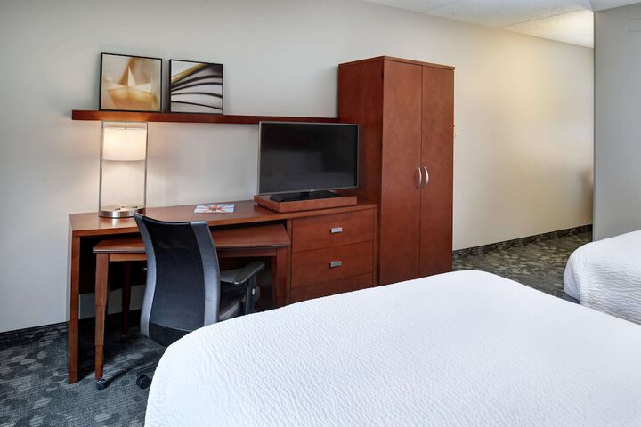 Room 7 of 30