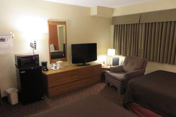 AmericInn by Wyndham Forest Lake