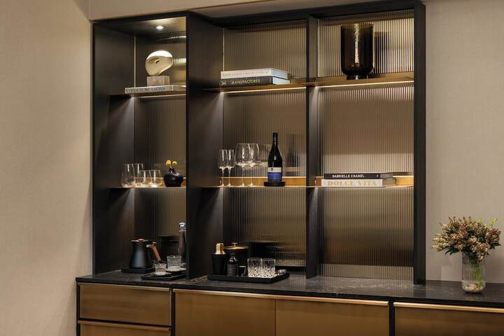 Lounge 58 of 92