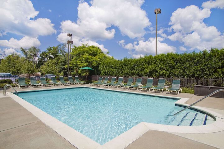 Pool 4 of 34