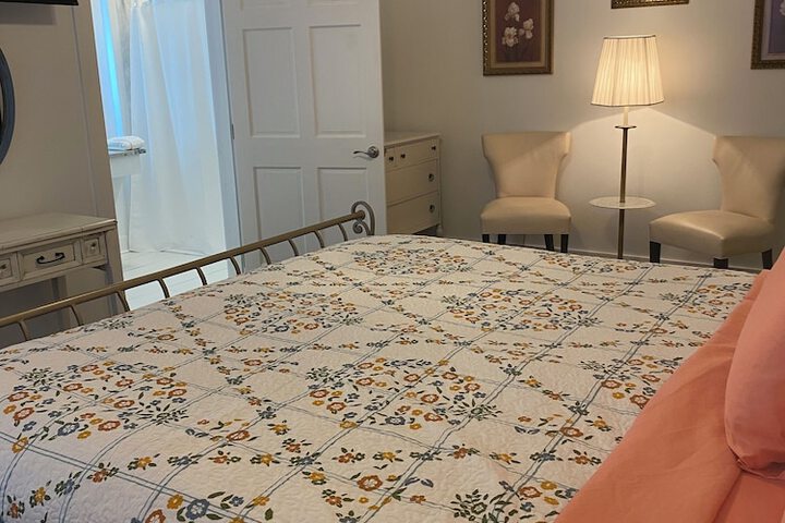 Room 34 of 98