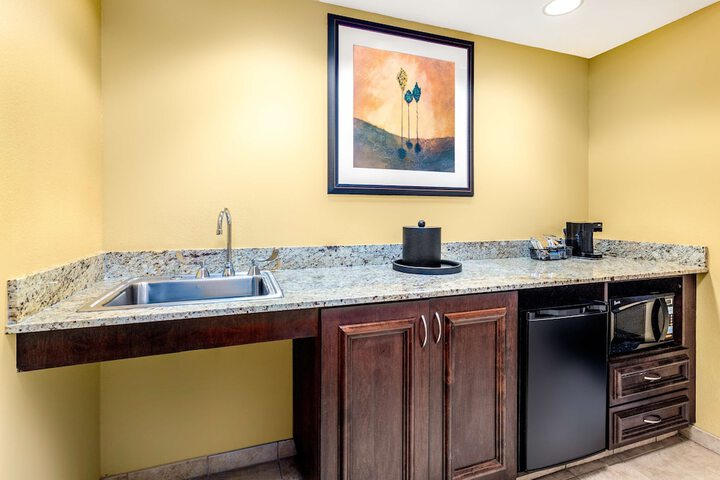 Hampton Inn & Suites Sacramento-Elk Grove Laguna I-5