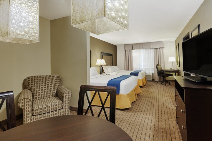 Room 47 of 60
