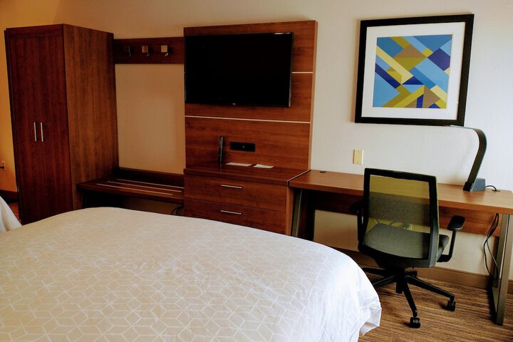 Room 45 of 82