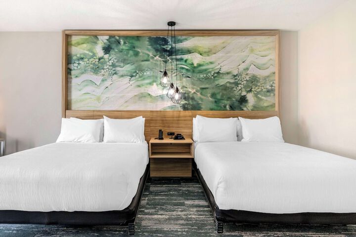 Room 17 of 46