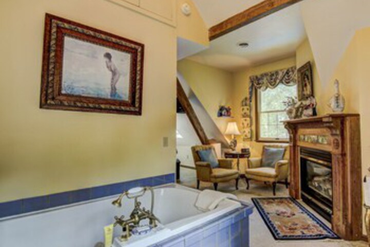 James Mulvey Carriage House Inn