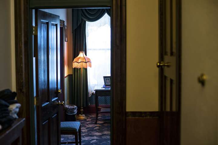 Room 20 of 37