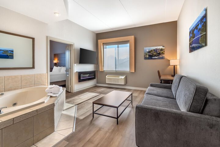 Best Western Plus 1000 Islands Hotel & Suites