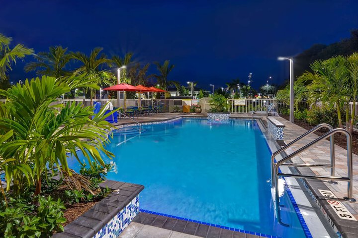 Home2 Suites Naples I-75 Pine Ridge Road FL
