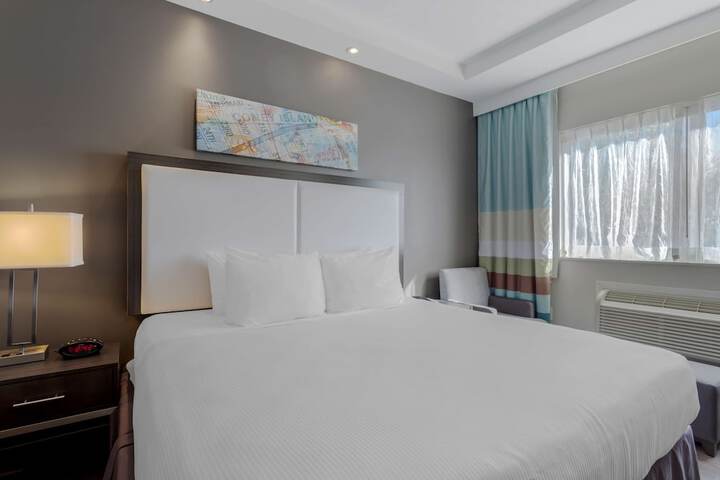 Room 36 of 60