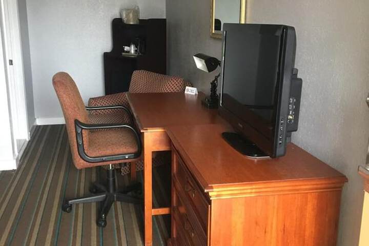 Room 11 of 29