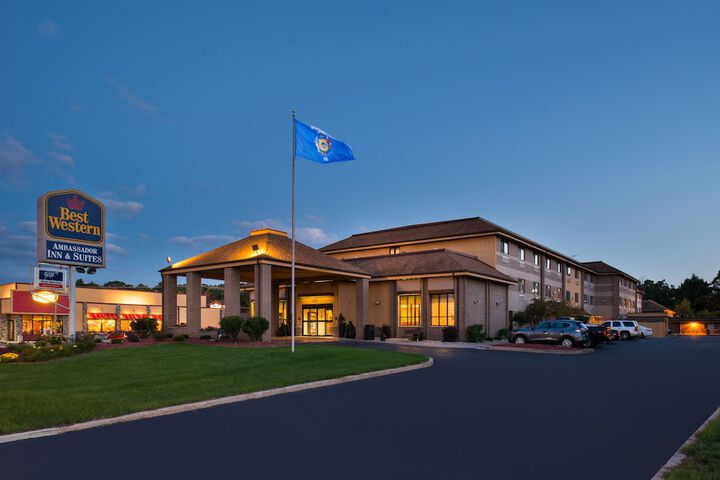 Best Western Ambassador Inn & Suites