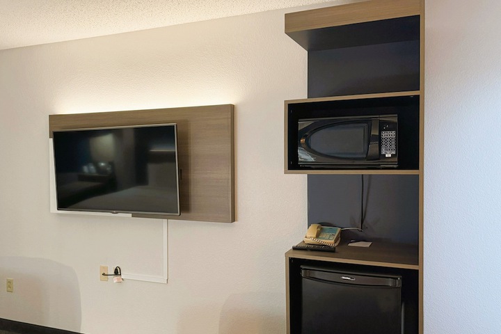 Comfort Inn & Suites Sheboygan I-43