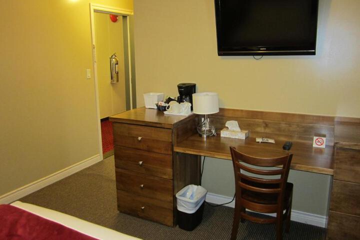 Reynolds Hotel