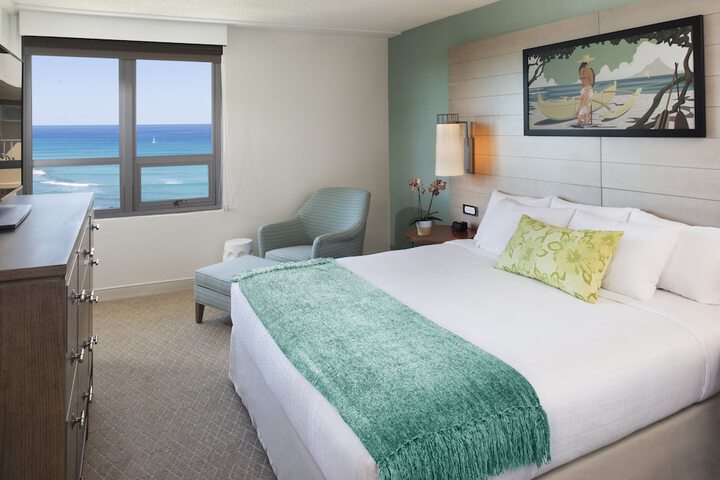 Room 32 of 136
