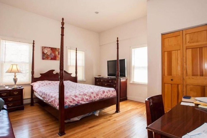 Room 20 of 29