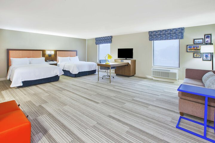 Room 8 of 22