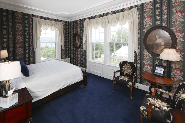 Room 77 of 116