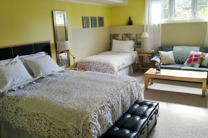 Room 5 of 17