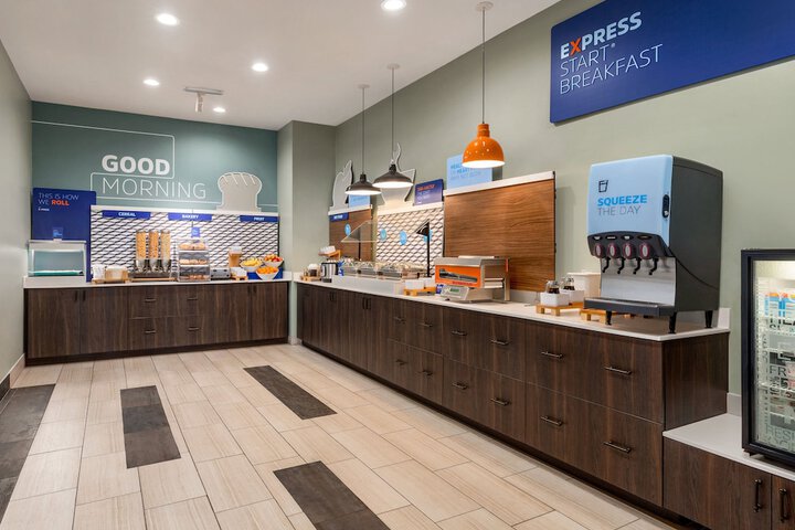 Holiday Inn Express Hotel & Suites Waycross by IHG