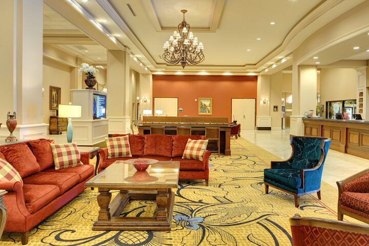 The Grand Hotel - Salem