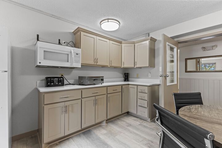 Nisswa Hotel and Suites
