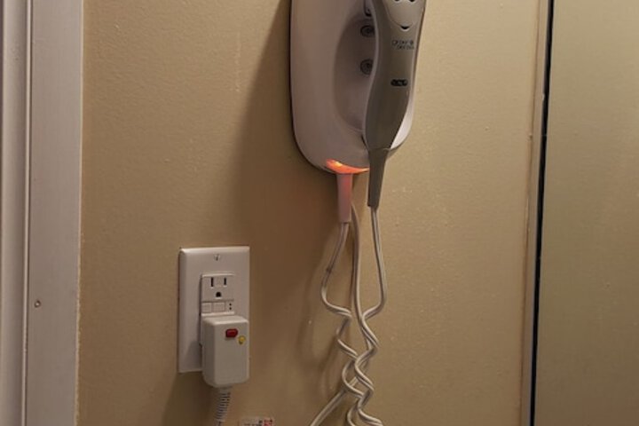 Room 8 of 63