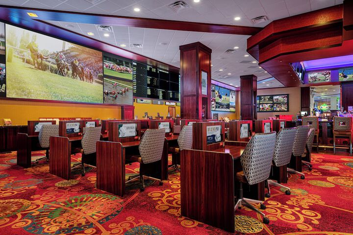 Silver Legacy Reno- a Caesars Rewards Destination
