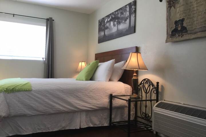 Room 95 of 146