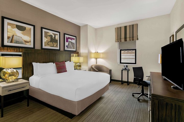 Room 19 of 30