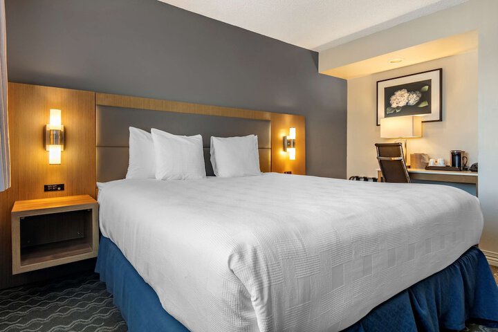 Room 21 of 66