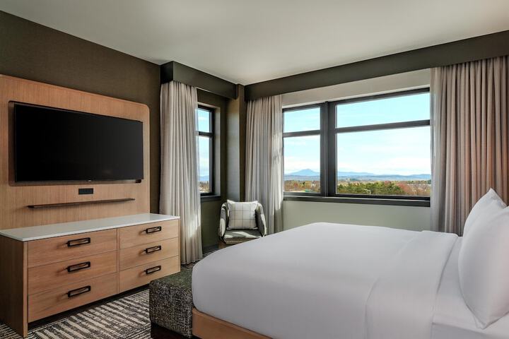 DoubleTree by Hilton Burlington Vermont