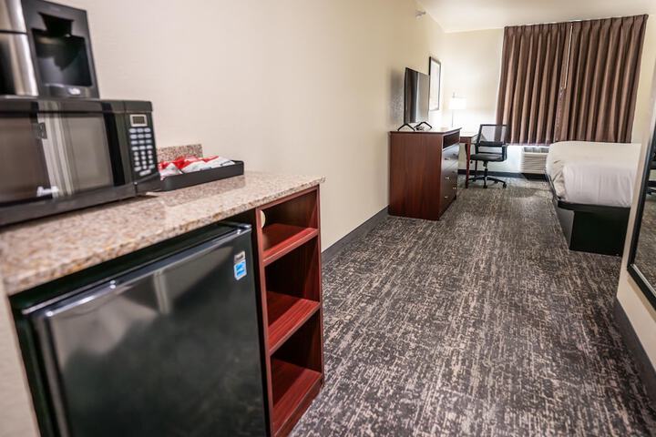 Cobblestone Hotel & Suites - Lamar