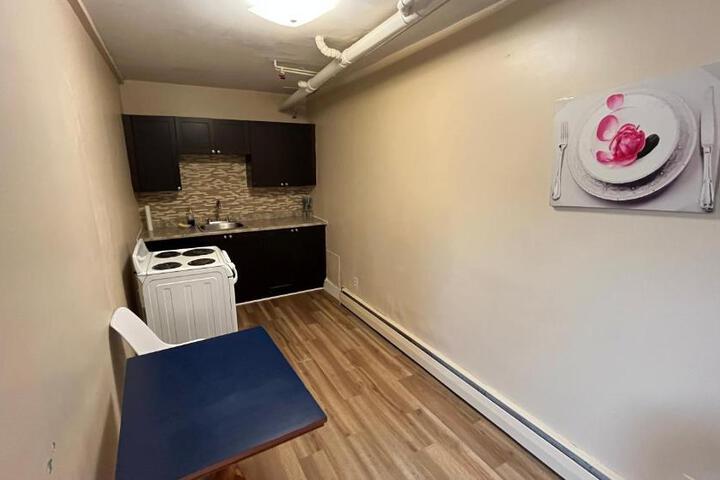 Admirals Quay Motel & Suites