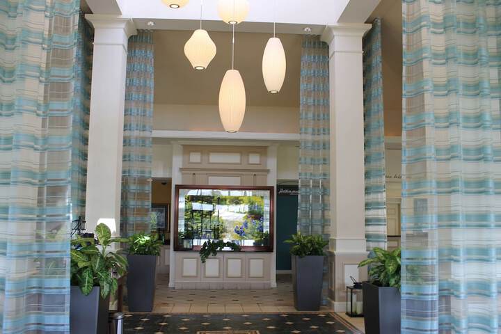 Hilton Garden Inn Addison