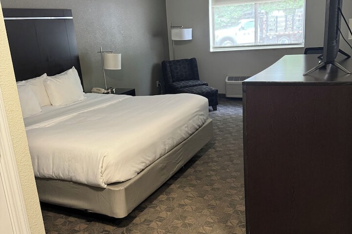 Comfort Inn Huntington near University area